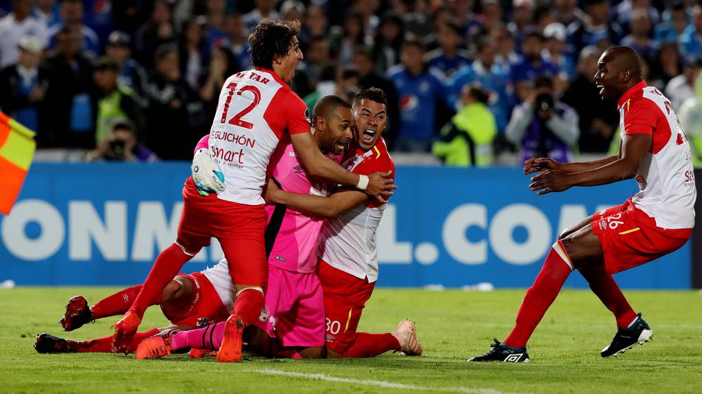El portero Robinson Zapata paró el penalti decisivo. (Foto: Getty)