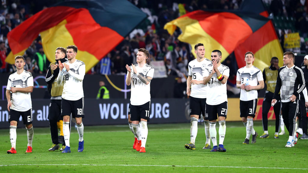 Deutschland spielte gegen Serbien unentschieden