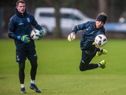 René Adler (r.) will die Nummer eins beim HSV bleiben