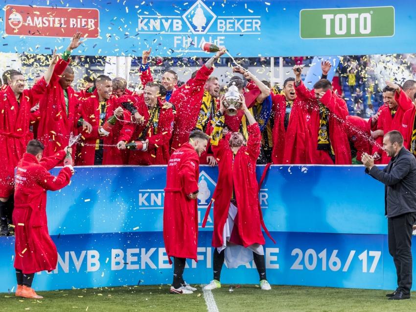 KNVB beker » Nieuws Loting beker: naar ADO, Ajax en PSV vs. amateurs