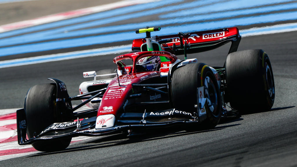 Alfa-Technikchef-schw-rmt-von-Rookie-Zhou