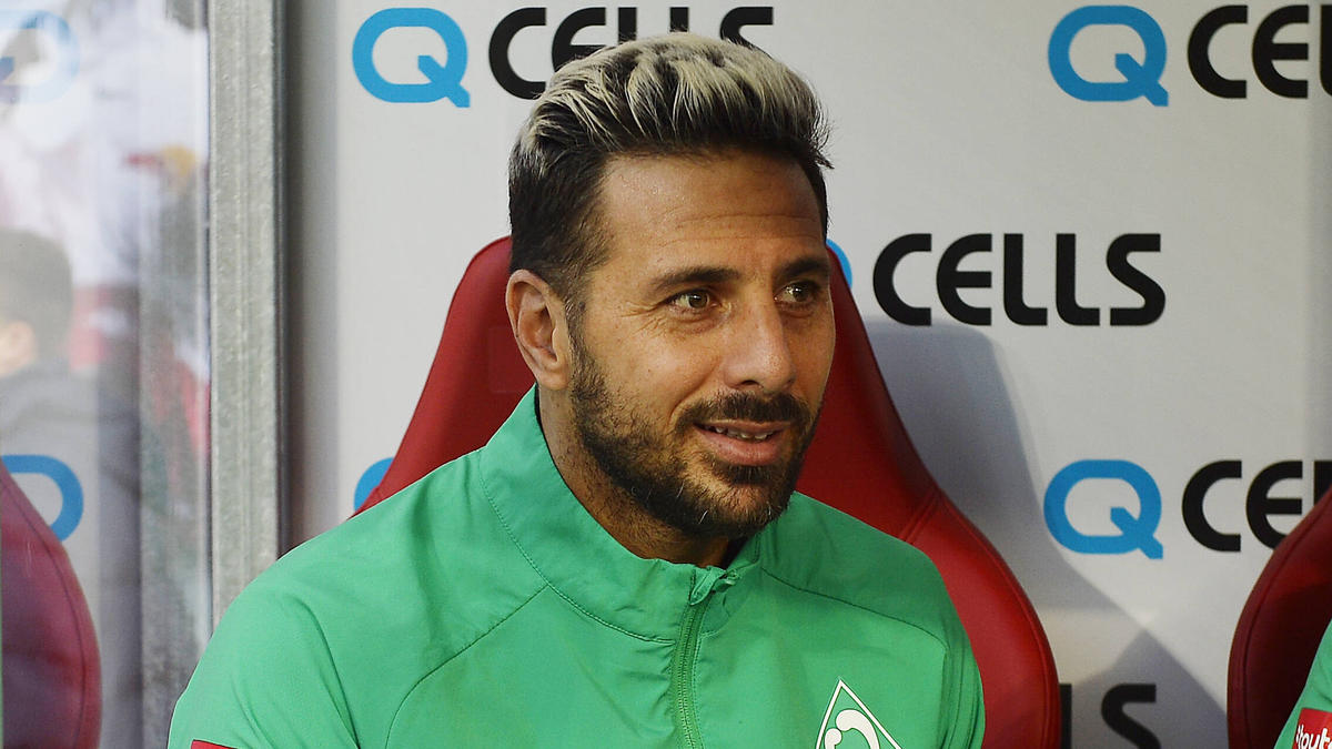 Claudio Pizarro wird als Botschafter von Werder Bremen und vom FC Bayern umworben