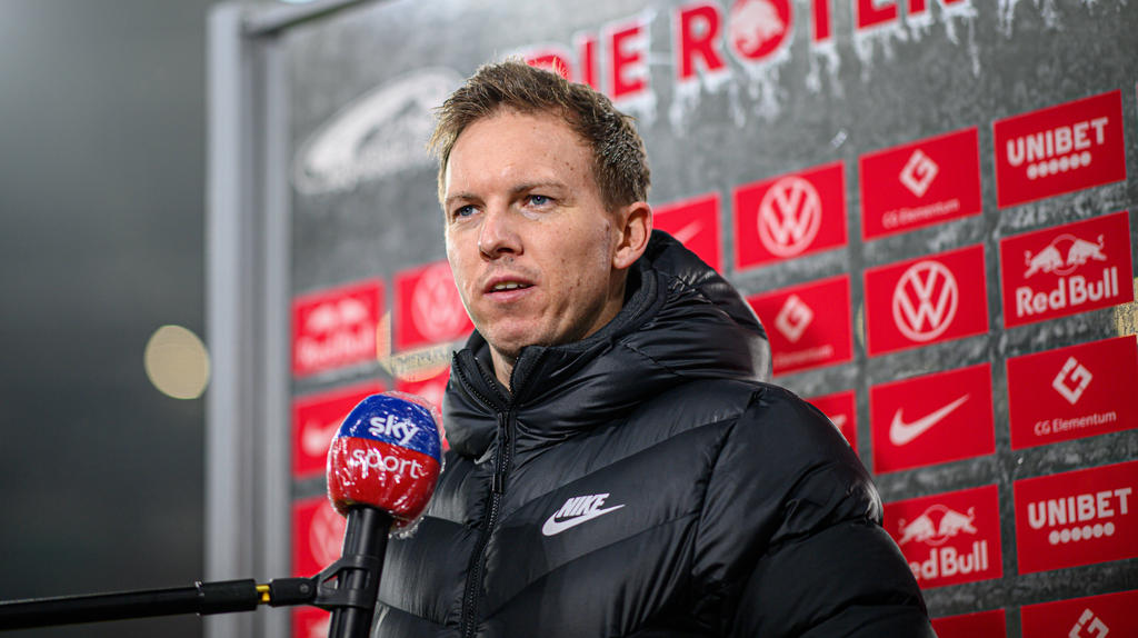 Julian Nagelsmann tritt mit RB Leipzig gegen den FC Augsburg an