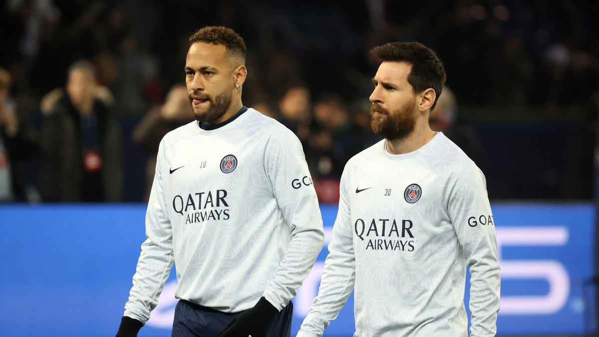 Neymar und Lionel Messi (r.) gehen getrennte Wege: