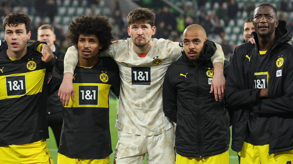 Wechsel-Gerüchte um BVB-Keeper Gregor Kobel Wechsel-Gerüchte um BVB-Keeper Gregor Kobel