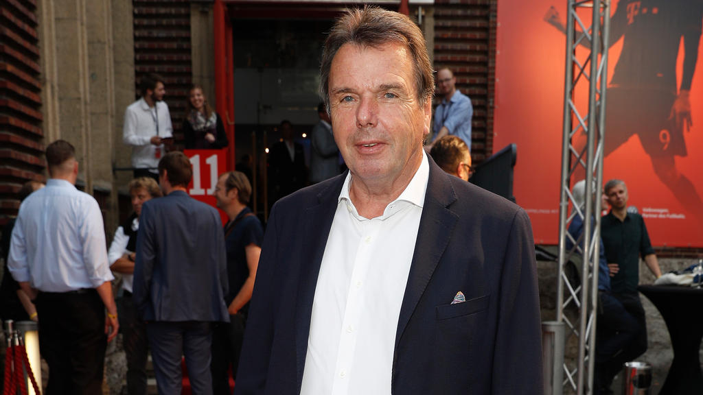 Heribert Bruchhagen wird am 4. September 70 Jahre alt. Den runden Geburtstag feiert er wider Erwarten zu Hause Heribert Bruchhagen wird am 4. September 70 Jahre alt. Den runden Geburtstag feiert er wider Erwarten zu Hause