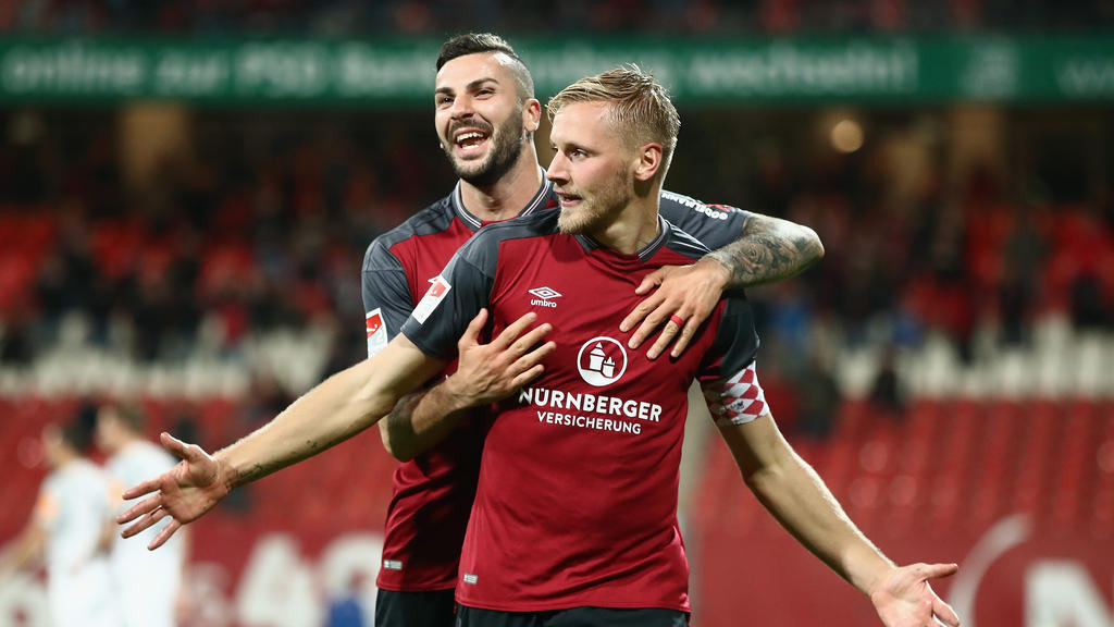 Hanno Behrens (r.) und Mikael Ishak wollen auch in der 2. Liga für Nürnberg spielen