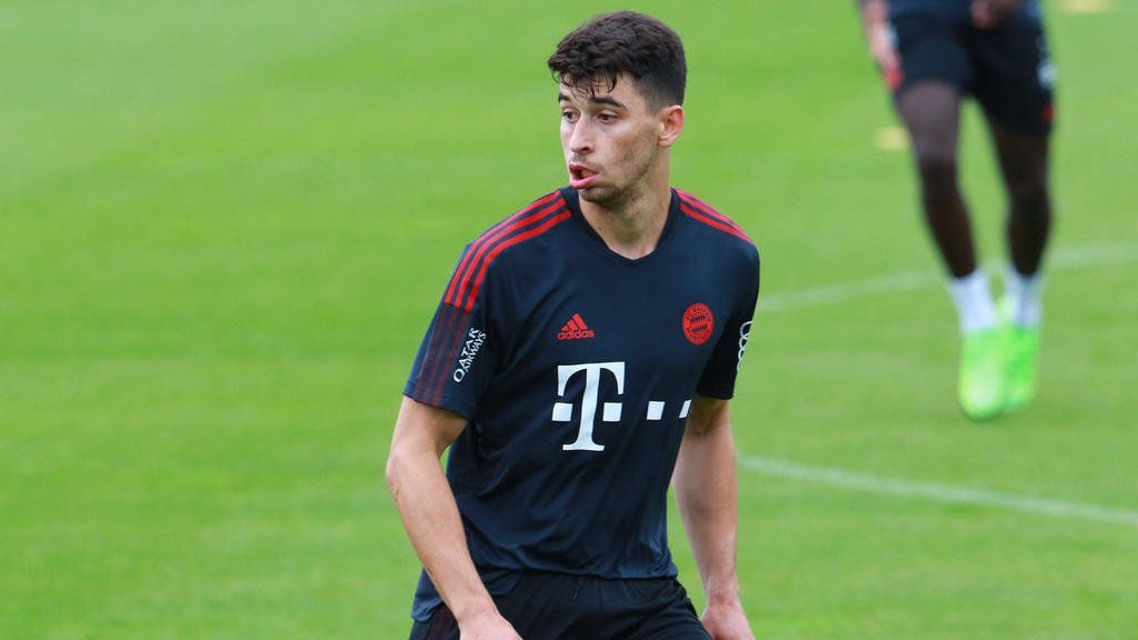 Marc Roca fehlt dem FC Bayern vorerst Marc Roca fehlt dem FC Bayern vorerst