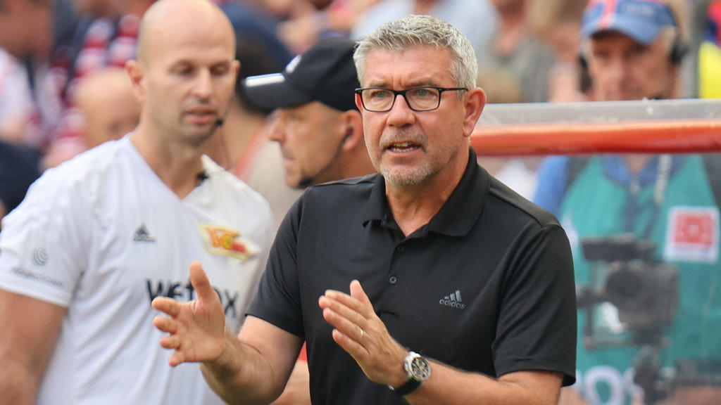 Trainer Urs Fischer und Union Berlin stehen an der Spitze der Bundesliga