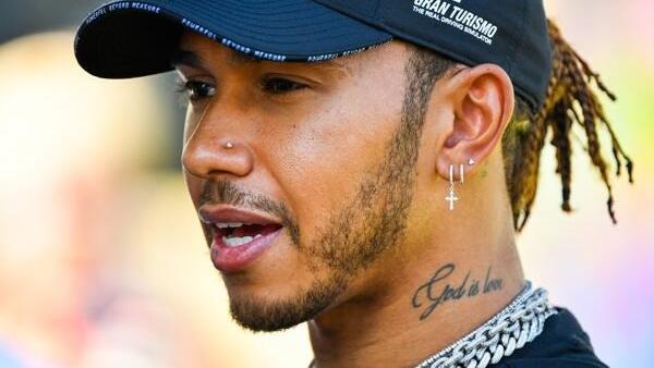 Lewis Hamilton begrüßt die Entscheidung von Mercedes Lewis Hamilton begrüßt die Entscheidung von Mercedes