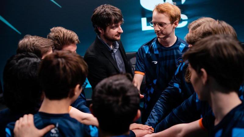 Trotz Niederlage in der vorletzten Spielwoche: Rogue sind sicher in den Playoffs der LEC dabei Trotz Niederlage in der vorletzten Spielwoche: Rogue sind sicher in den Playoffs der LEC dabei