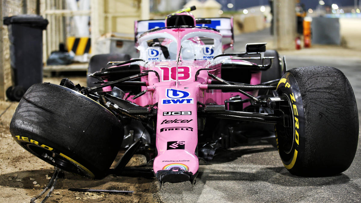 Das Unfallauto von Lance Stroll nach seinem Ausfall