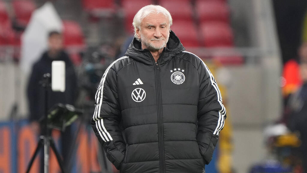 Rudi Völler soll seinen Vertrag beim DFB verlängern Rudi Völler soll seinen Vertrag beim DFB verlängern