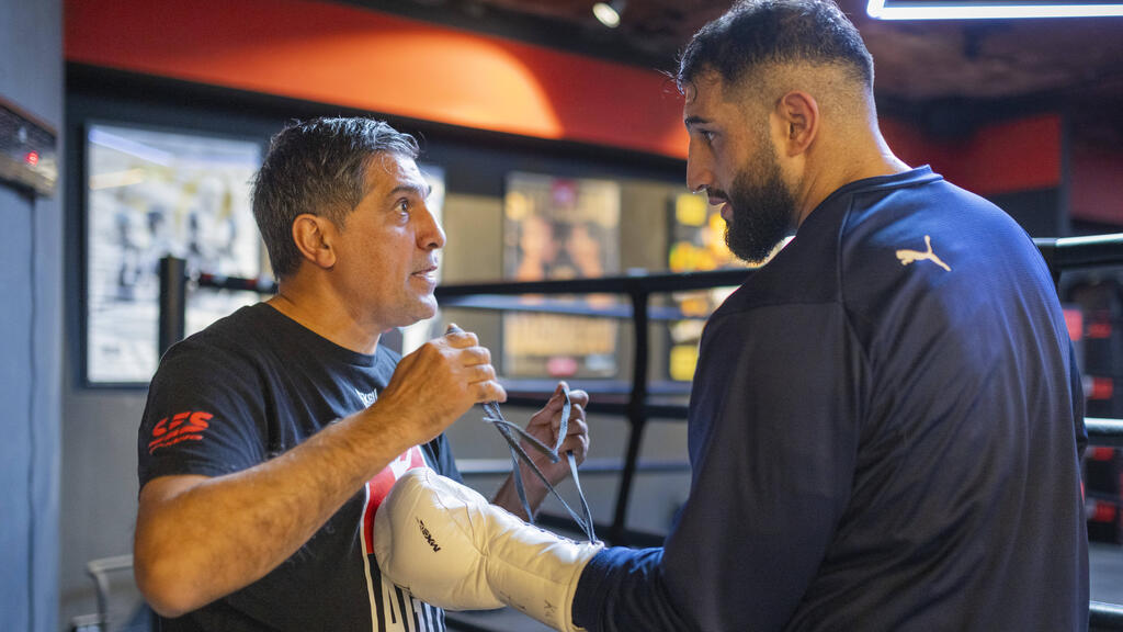 Usyk-vs-Kabayel-Trainer-ist-skeptisch