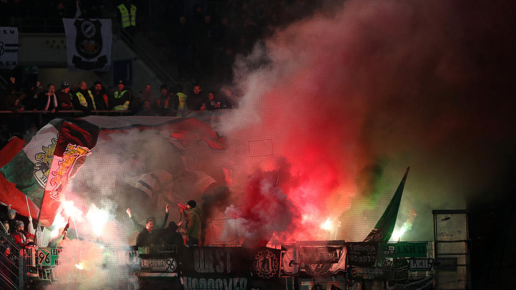 Hannover 96 muss 25.500 Euro Strafe zahlen Hannover 96 muss 25.500 Euro Strafe zahlen