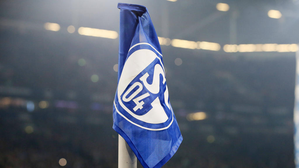 Der FC Schalke 04 buhlt neben Gladbach wohl um Jesurun Rak-Sakyi