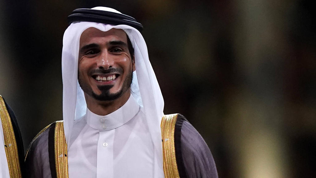 Premier League News Qatars Sheikh Jassim Makes Improved Bid For Man Utd