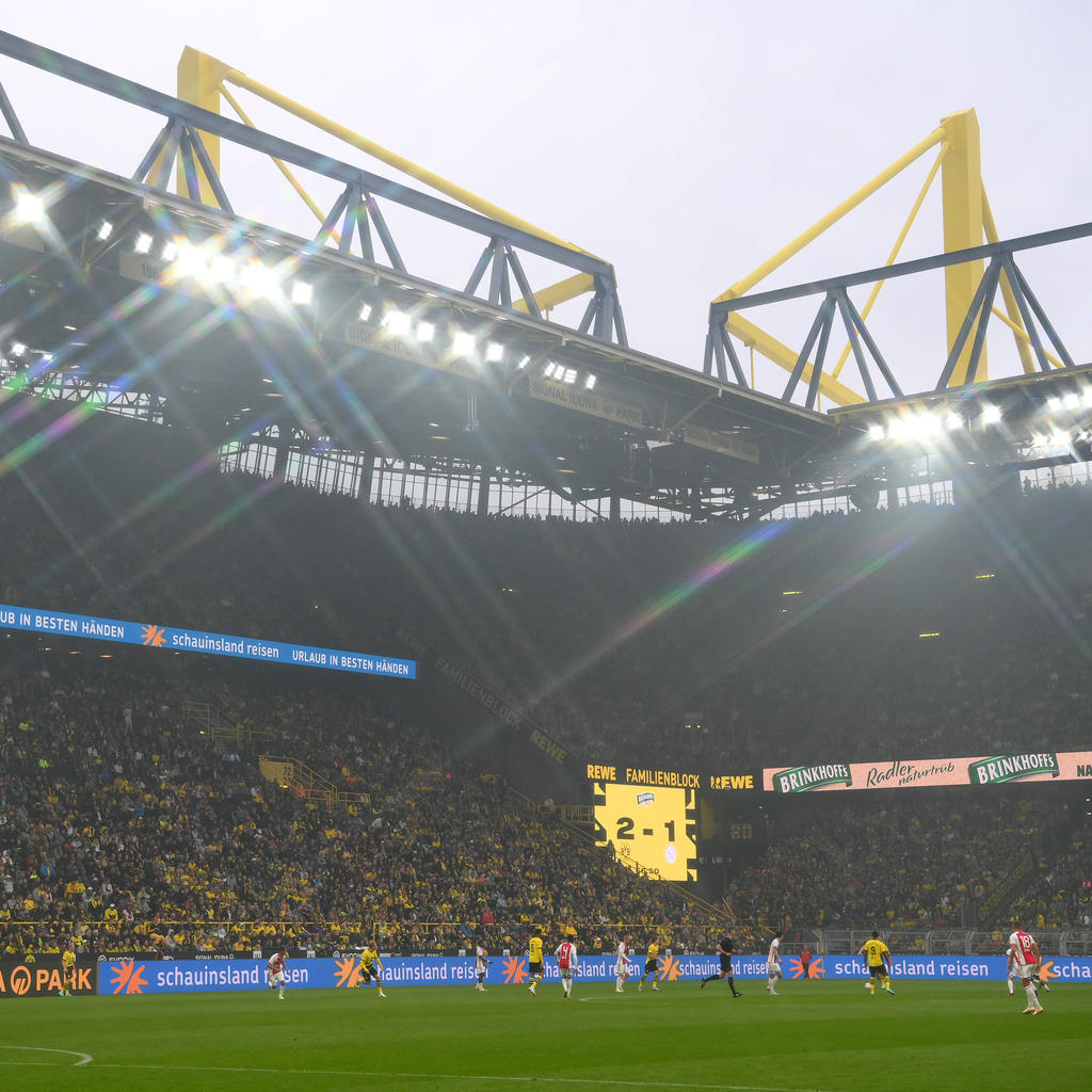 Platz 13: Borussia Dortmund - 244 Punkte (151 Spiele)