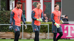 Jonas Urbig (r.) steht seit dem Winter beim FC Bayern unter Vertrag