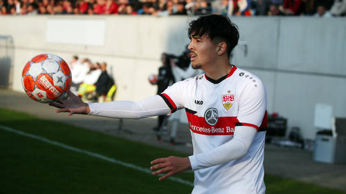 Laurin Ulrich vom VfB Stuttgart soll das Interesse des FC Bayern geweckt haben