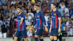 Für Ferran Torres (Mitte) muss der FC Barcelona noch 52 Millionen Euro berappen