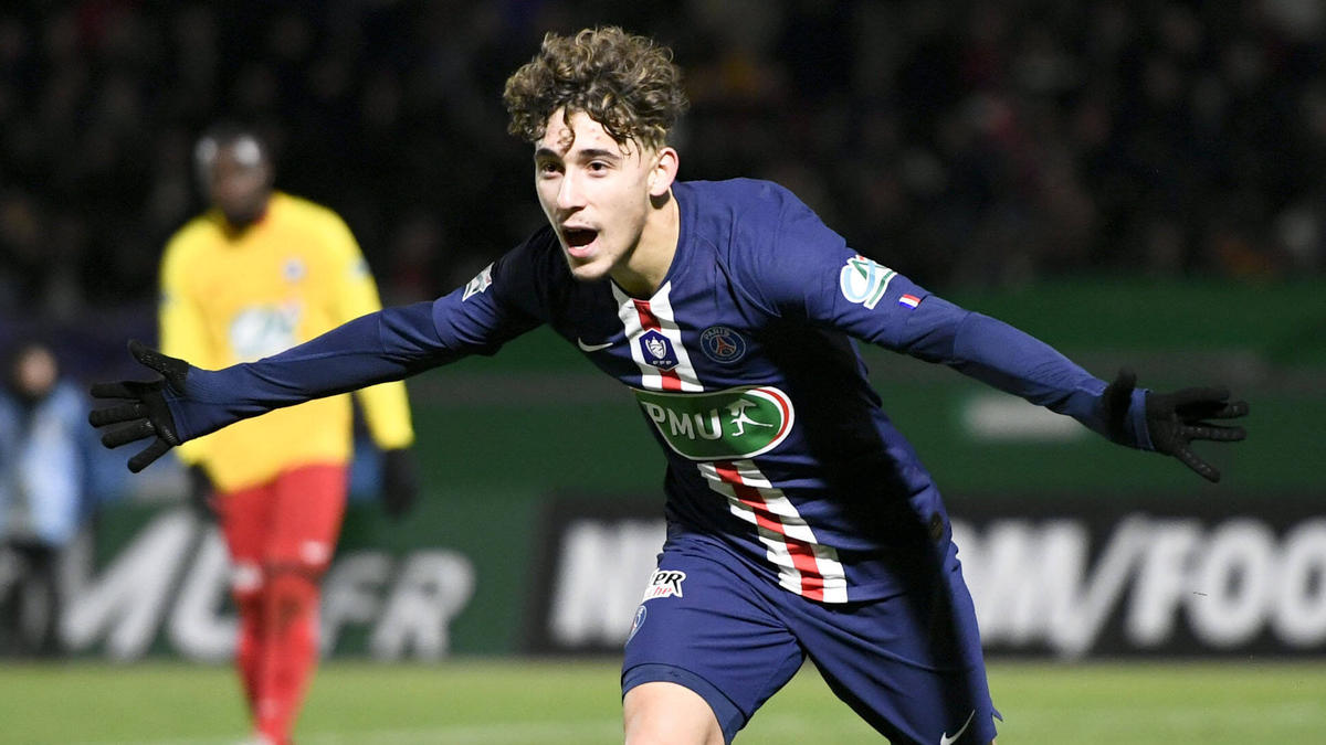 Adil Aouchiche wechselt zu AS Saint-Etienne Adil Aouchiche wechselt zu AS Saint-Etienne