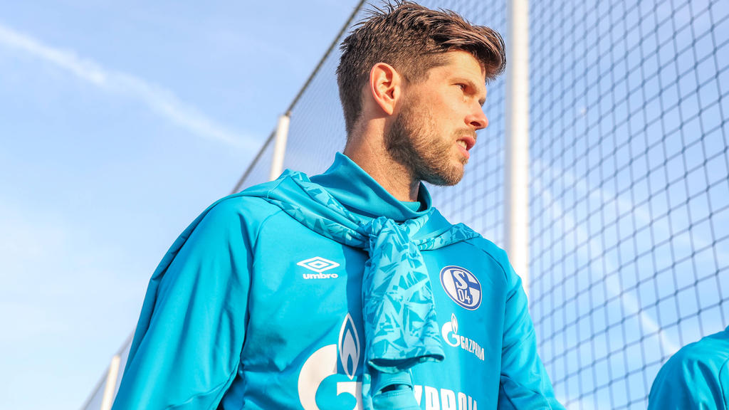 Der Einsatz von Schalke-Stürmer Klaas-Jan Huntelaar bleibt unsicher