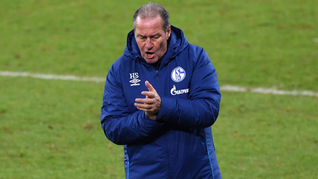 Huub Steven ist mit dem FC Schalke 04 derzeit nicht zufrieden