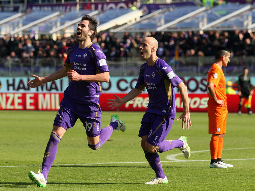José Basanta (l.) freut sich über den 1:1-Ausgleich der Fiorentina gegen Atalanta