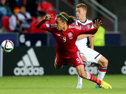 Joshua Kimmich (r.) hofft auf zahlreiche Einsätze in München
