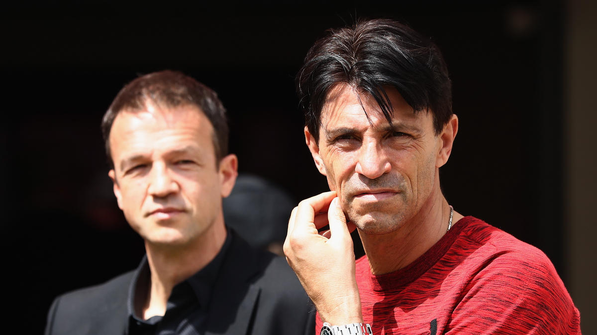 Fredi Bobic (l.) und Bruno Hübner (r.) sind seit Jahren bei Eintracht Frankfurt Fredi Bobic (l.) und Bruno Hübner (r.) sind seit Jahren bei Eintracht Frankfurt