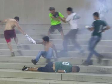 Das Derby zwischen Goiás EC und Vila Nova wurde von Fangewalt überschattet (Bildquelle: Twitter globoesportecom)