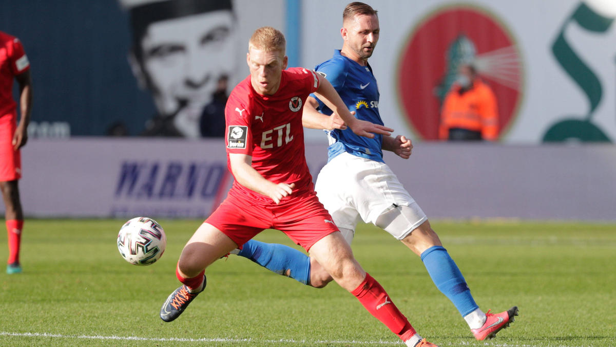 Viktoria Köln fing sich in Rostock fünf Gegentore Viktoria Köln fing sich in Rostock fünf Gegentore
