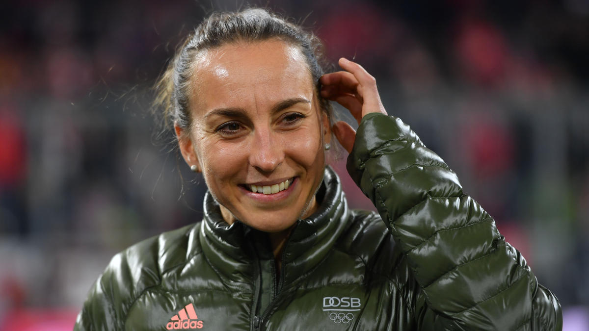 Anne Haug hat den ersten Triathlon der Saison gewonnen Anne Haug hat den ersten Triathlon der Saison gewonnen