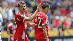 Thomas Müller (l.) ist nunmehr vertragslos