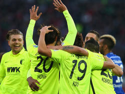 Augsburg siegt gegen Schalke in letzter Minute