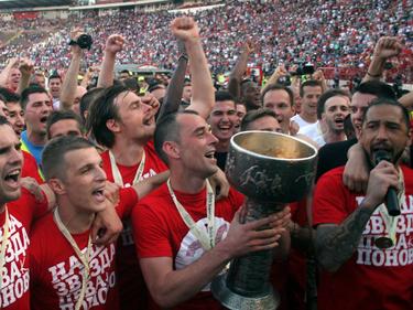 Roter Stern Belgrad jubelt über den 26. Meistertitel der Vereinsgeschichte