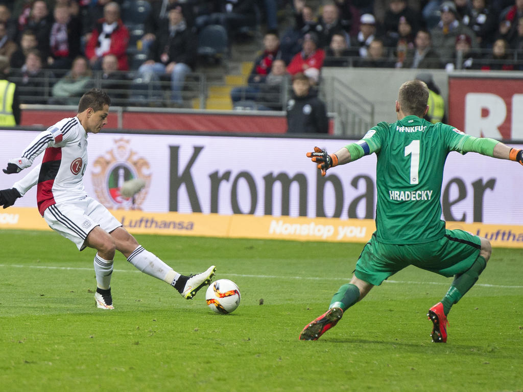 Leverkusens Javier Hernandez schnürt gegen Eintracht Frankfurt seinen ersten Bundesliga-Doppelpack