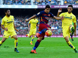 Suárez (ctr.) y Neymar han sido los jugadores más destacados del encuentro. (Foto: Getty)