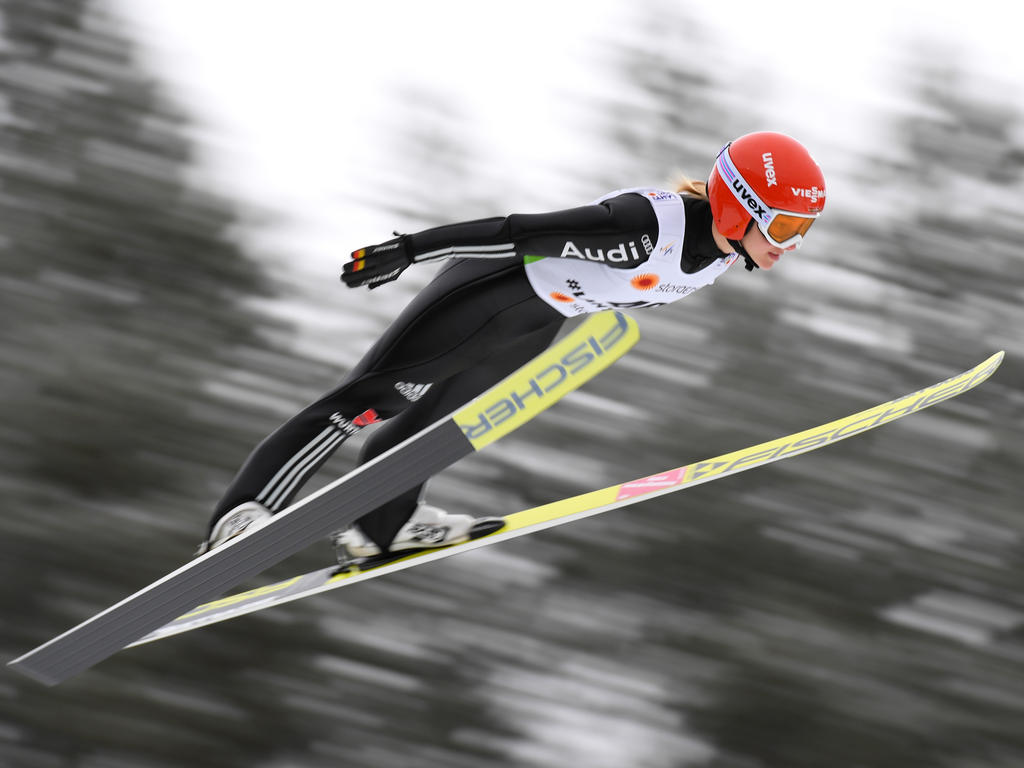 Katharina Althaus erobert das Gelbe Trikot der Skispringerinnen Katharina Althaus erobert das Gelbe Trikot der Skispringerinnen