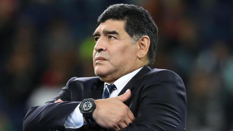 Diego Maradona wurde begeistert empfangen Diego Maradona wurde begeistert empfangen