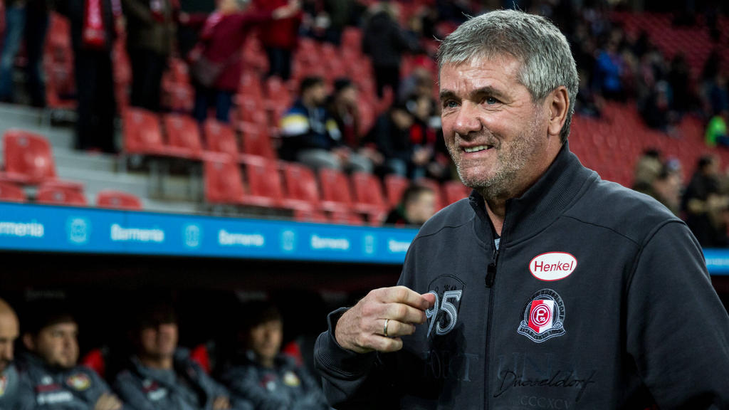 Friedhelm Funkel kassiert beim Ligaverbleib von Fortuna Düsseldorf ab Friedhelm Funkel kassiert beim Ligaverbleib von Fortuna Düsseldorf ab