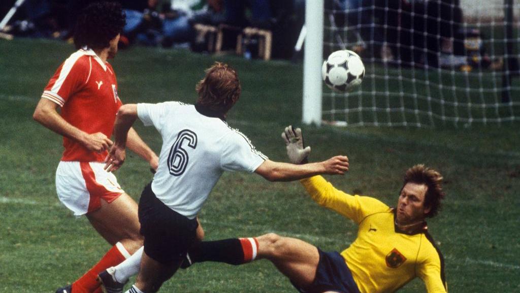 Deutschlands 1:0-Erfolg gegen Österreich reichte 1982 beiden Teams zum Weiterkommen bei der WM