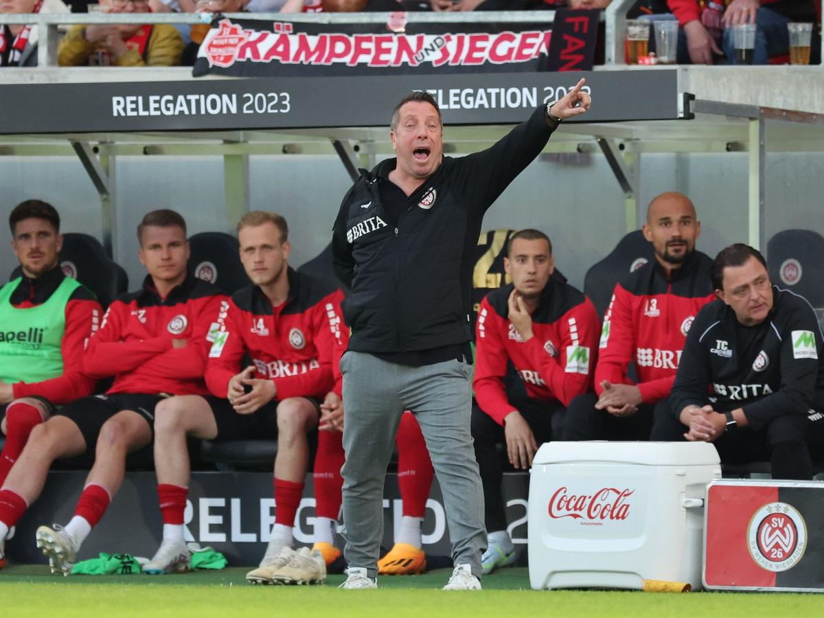 Will den Aufstieg mit Wehen Wiesbaden perfekt machen: Trainer Markus Kauczinski