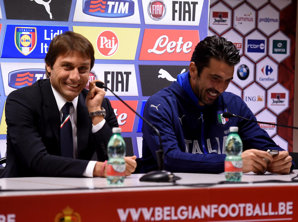 Antonio Conte (l.) und Gianluigi Buffon (r.) stimmten nicht über den Weltfußballer ab