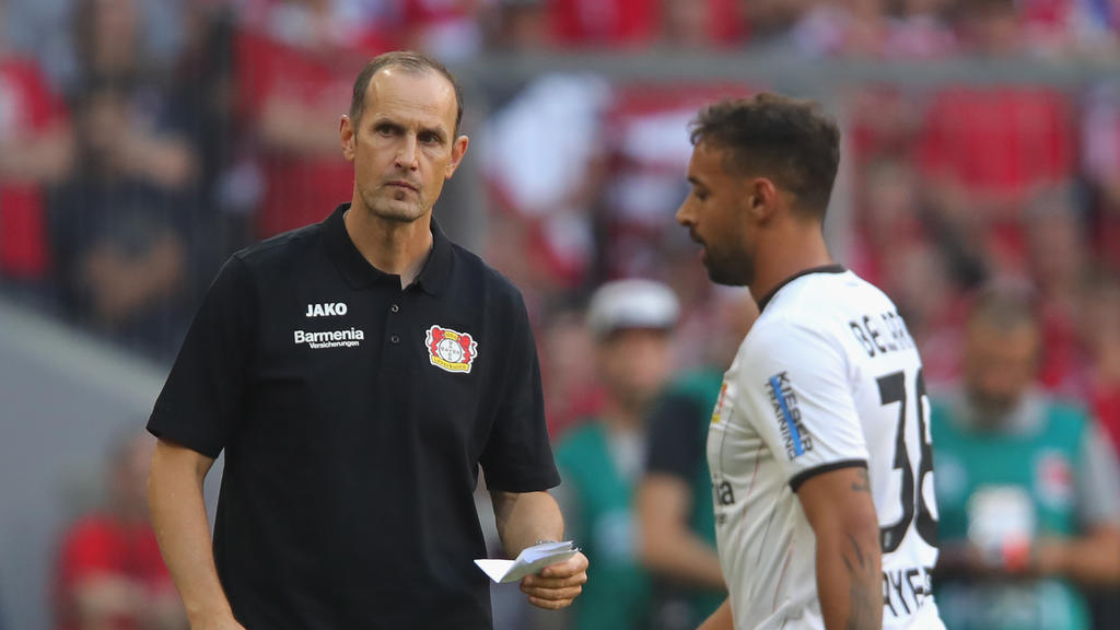 Leverkusens Trainer Heiko Herrlich steht nach dem Fehlstart seines Teams in der Kritik