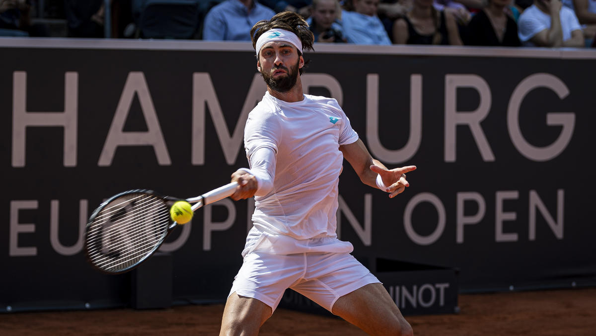 Nikoloz Basilashvili hat seinen Titel in Hamburg verteidigt Nikoloz Basilashvili hat seinen Titel in Hamburg verteidigt