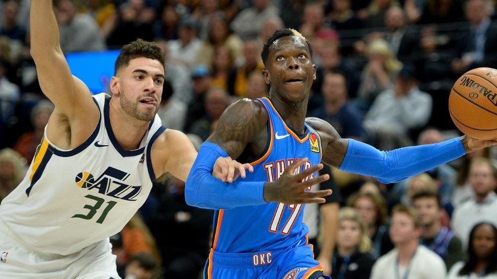Dennis Schröder (r.) überzeugt mit 25 Punkten Dennis Schröder (r.) überzeugt mit 25 Punkten