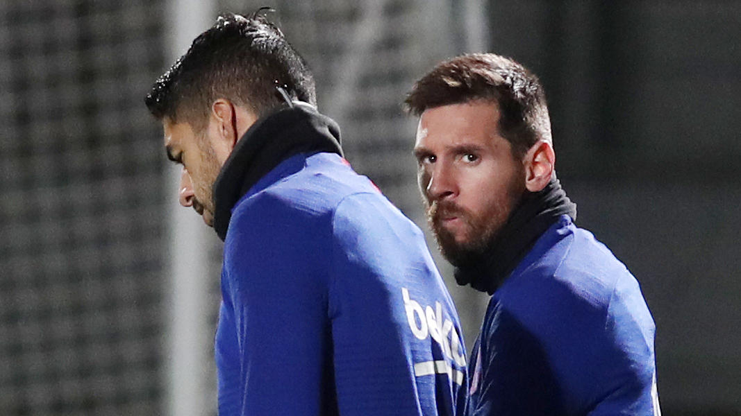 Lionel Messi (r.) ist auf die Barca-Bosse nicht gut zu sprechen Lionel Messi (r.) ist auf die Barca-Bosse nicht gut zu sprechen