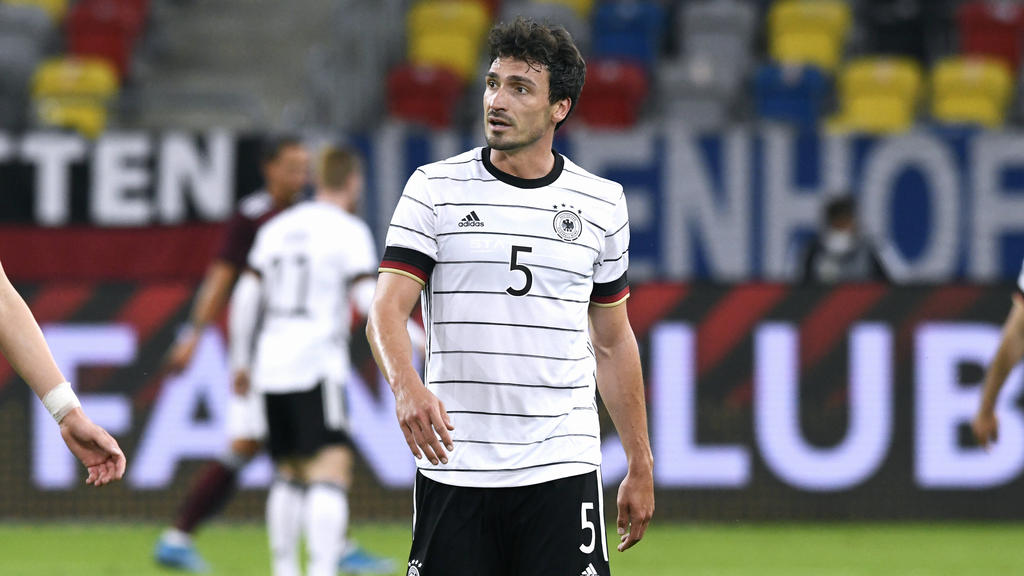 Mats Hummels engagiert sich bei der Robert-Enke-Stiftung Mats Hummels engagiert sich bei der Robert-Enke-Stiftung